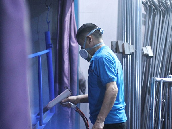 開(kāi)心玩具：色彩噴涂